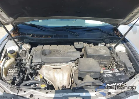 2011 Toyota Camry Le z USA, uszkodzony, nr VIN 4T1BF3EK4BU158433